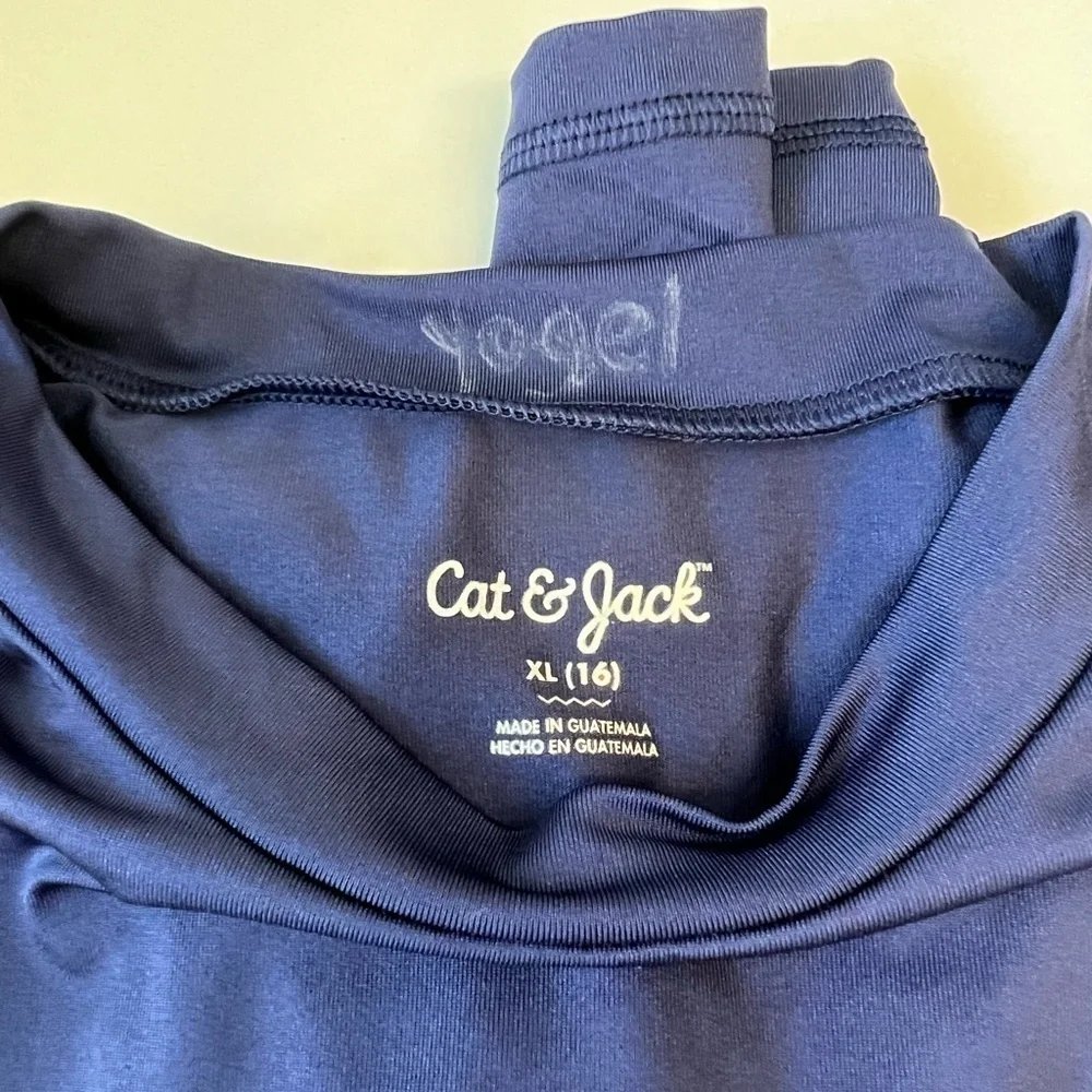 Cat and Jack Like New Rash Guard.